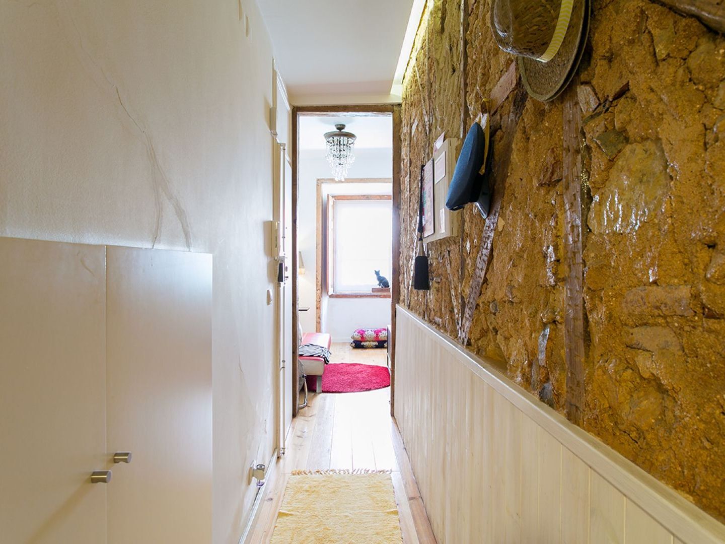 Joivy Inviting Flat Next To Bica Elevator Apartamento